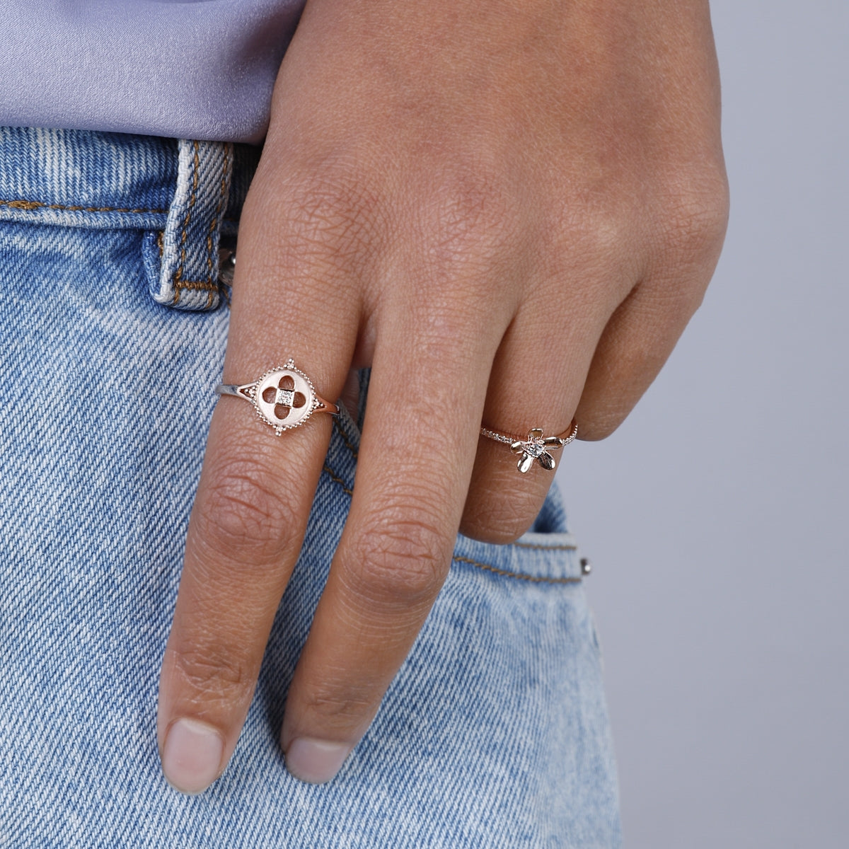 Beaded everyday diamond ring is an elegant piece, richly embellished with shimmering diamonds.