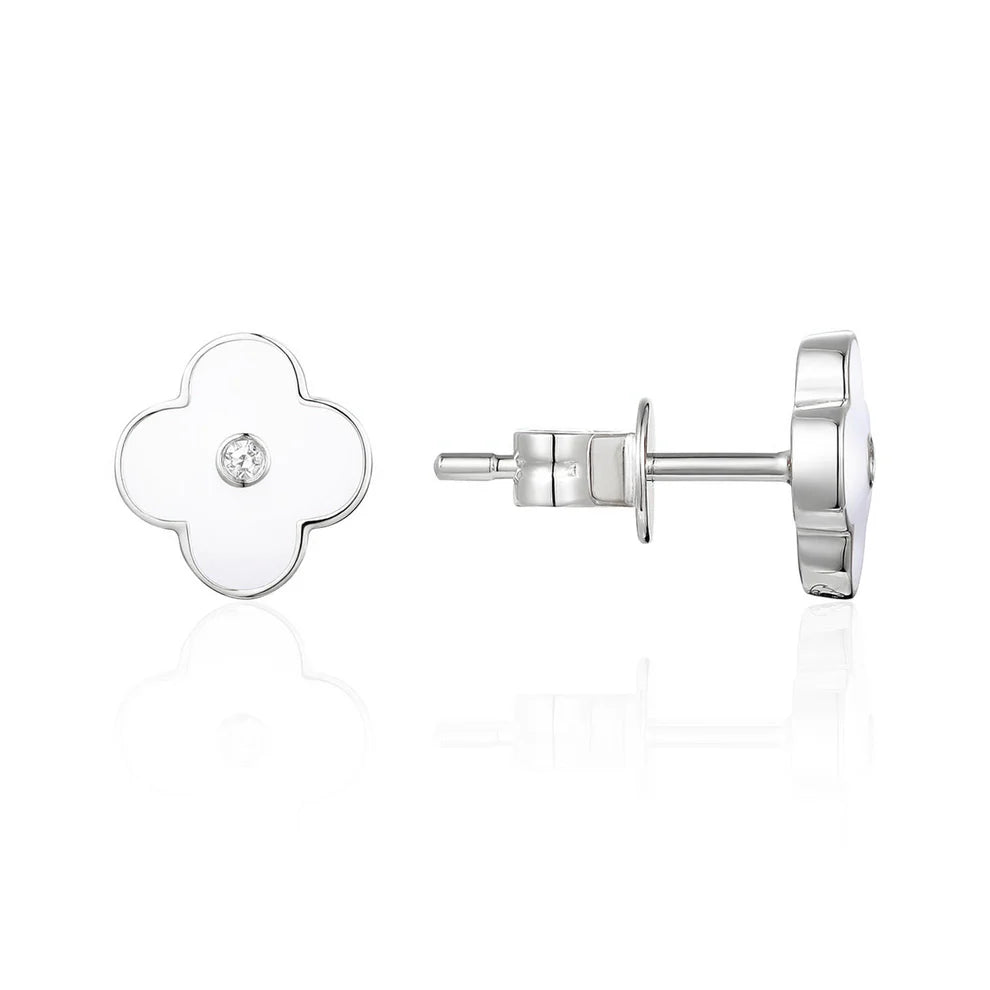 Enamel studs with a clover design. Diamond in its center for a stylish shine. 