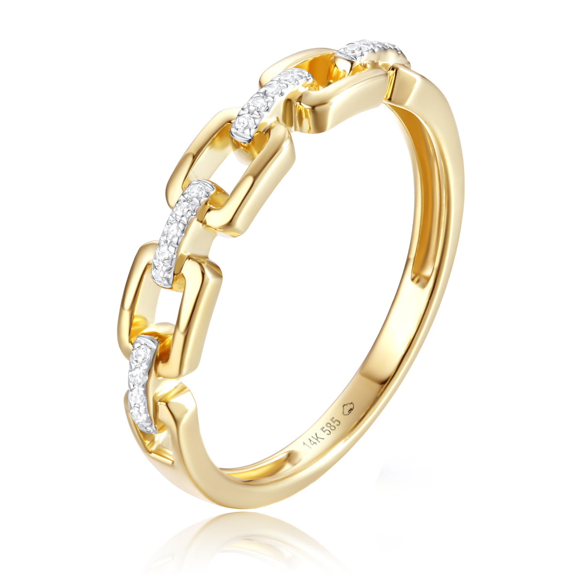 Stunning round cut diamond pave around an interlinked chain ring. Timeless beauty for everyday