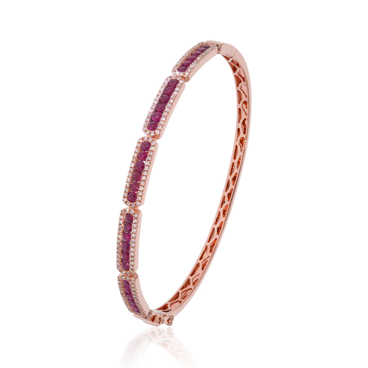 Art Deco Bangle, crafted with luxurious diamonds and precious metals. Timeless Art Deco