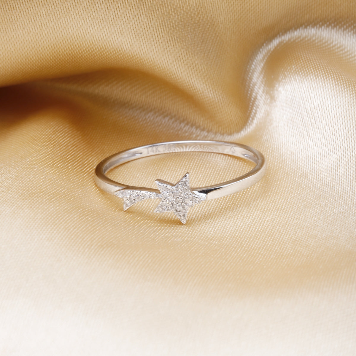 Shooting Star Diamond Ring