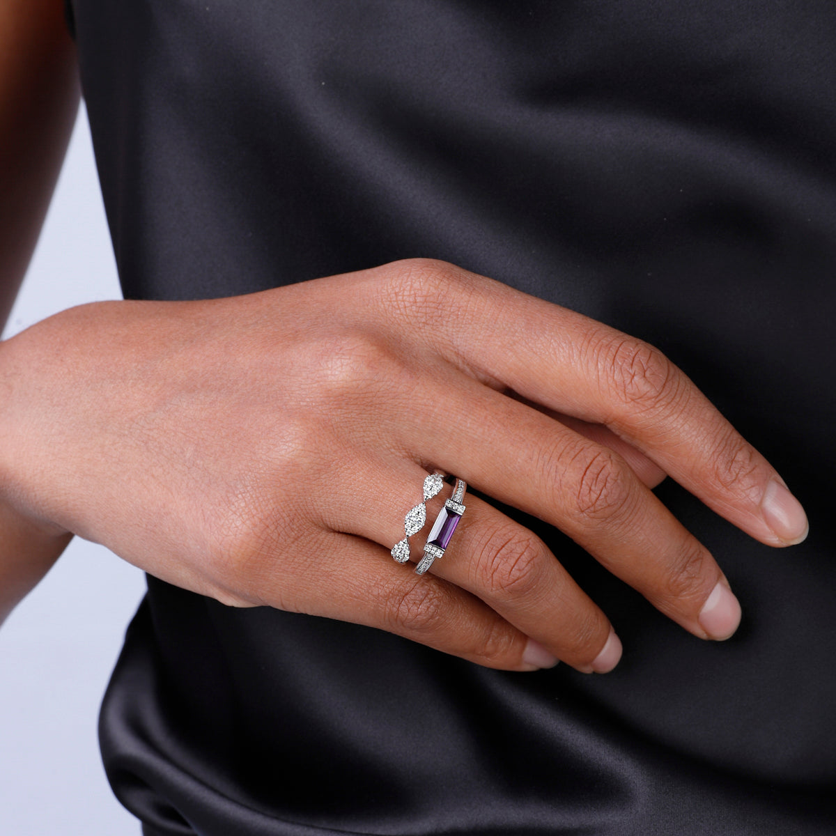 Tri-Scallop Diamond Band
