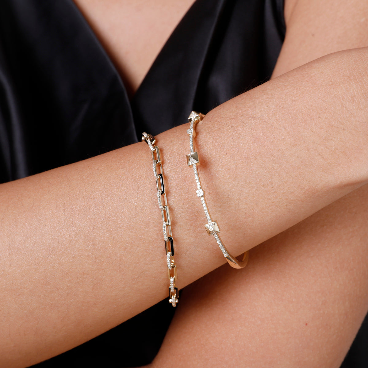 Points and Curves Stud Bangle