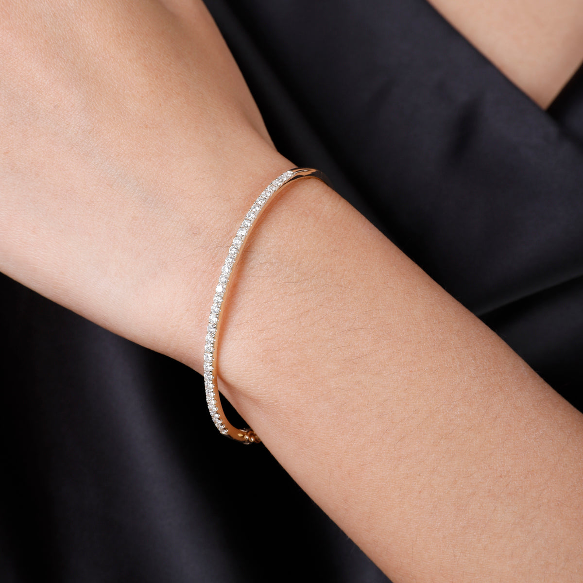 Light One Tier Bangle