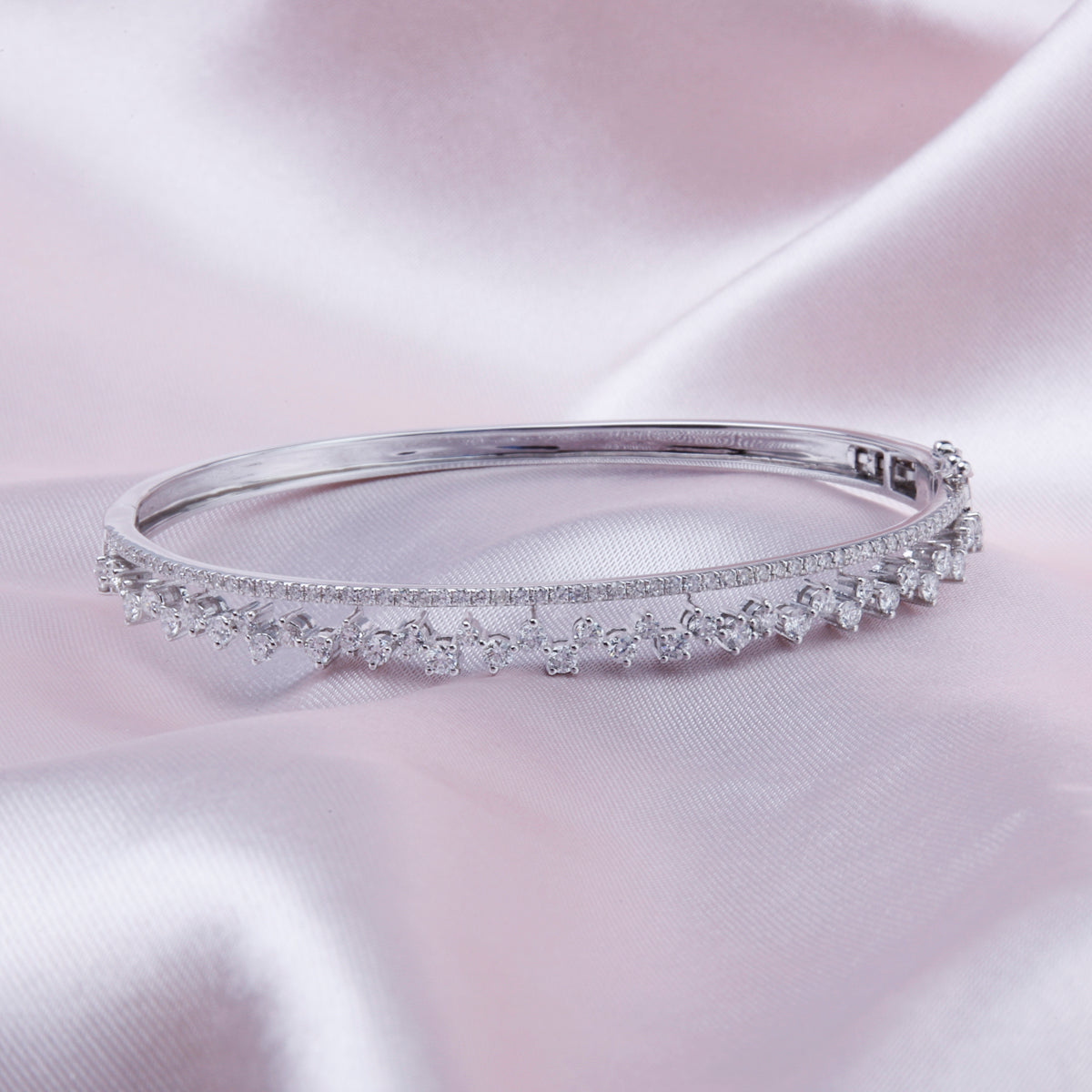 Raindrop Coronet Bangle