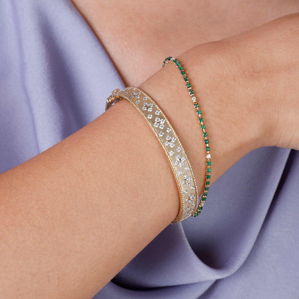 Luxe Clover Embedded Bangle