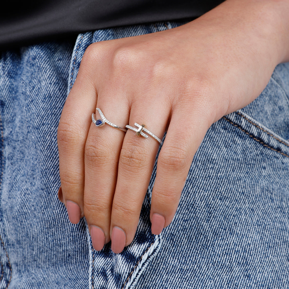 Studded Locked Coil Ring