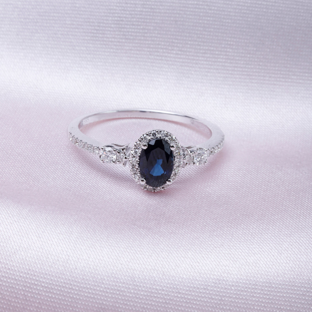 Oval Halo Classic Ring