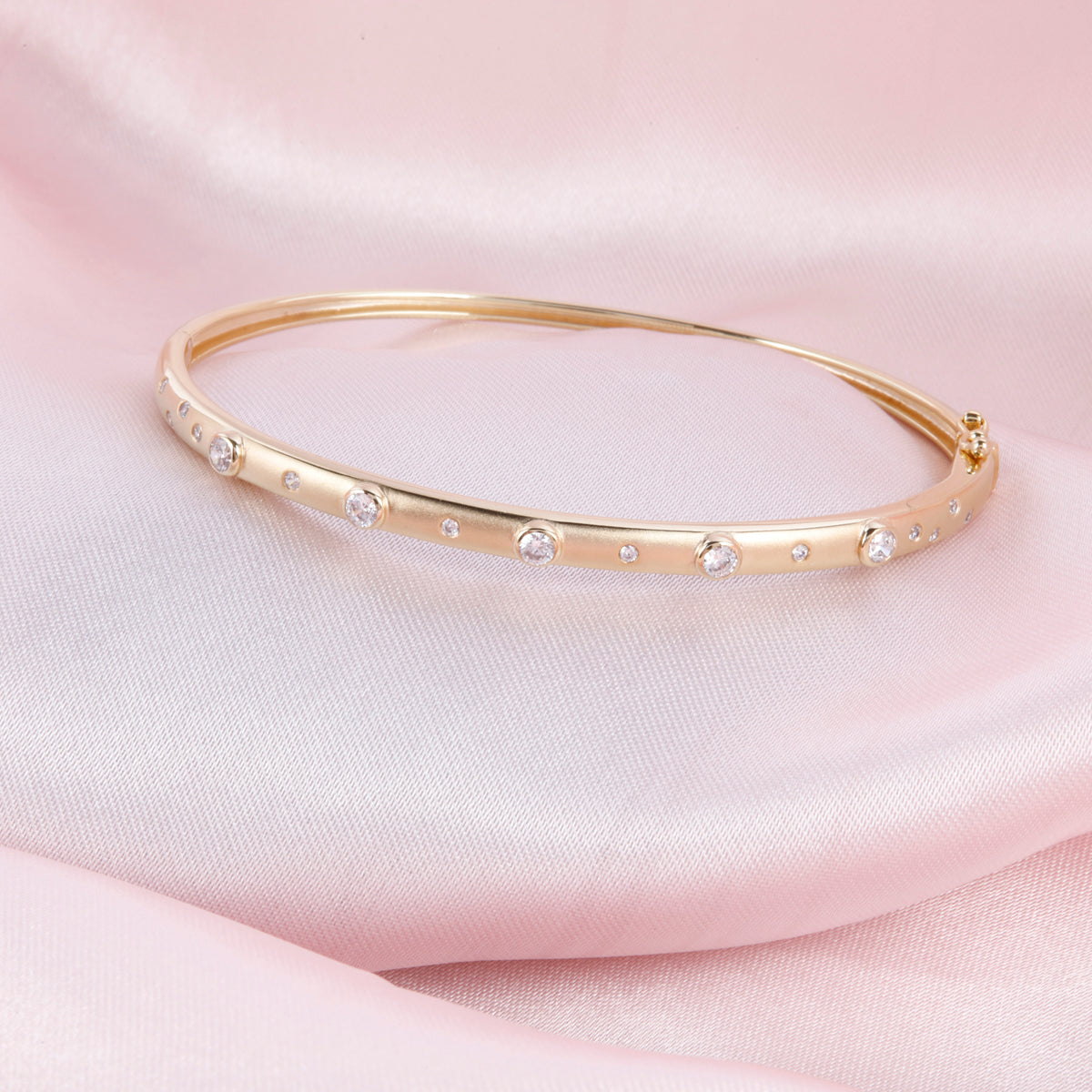 Matte Round Diamond Bangle