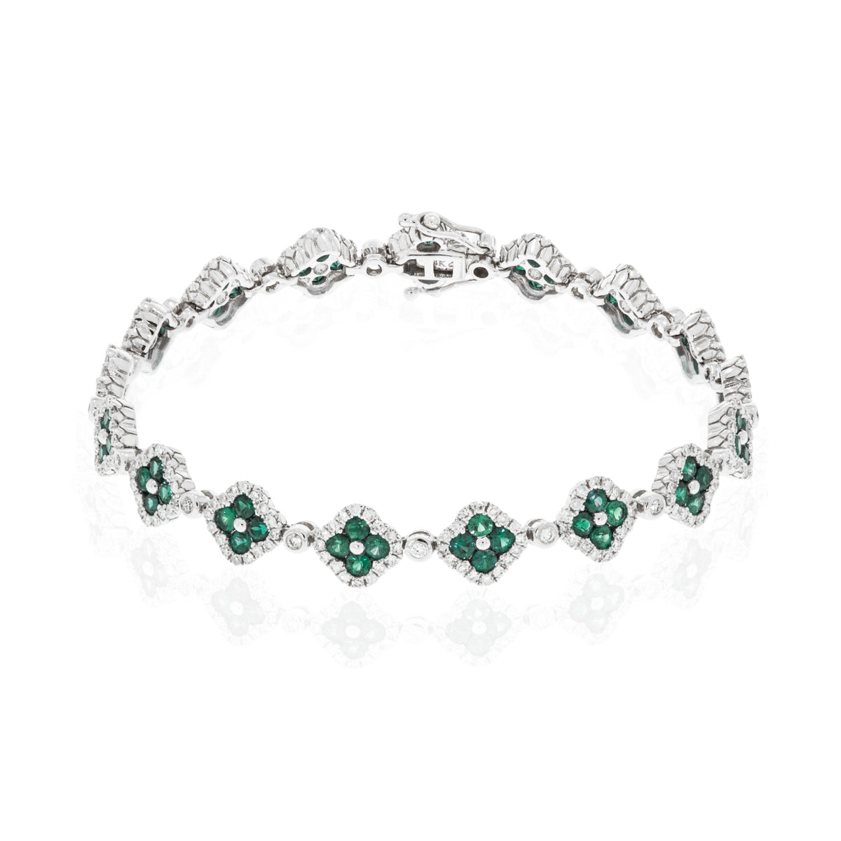 Timeless clover inspired bracelet with precious stones and a diamond halo. Crafted with attention. 