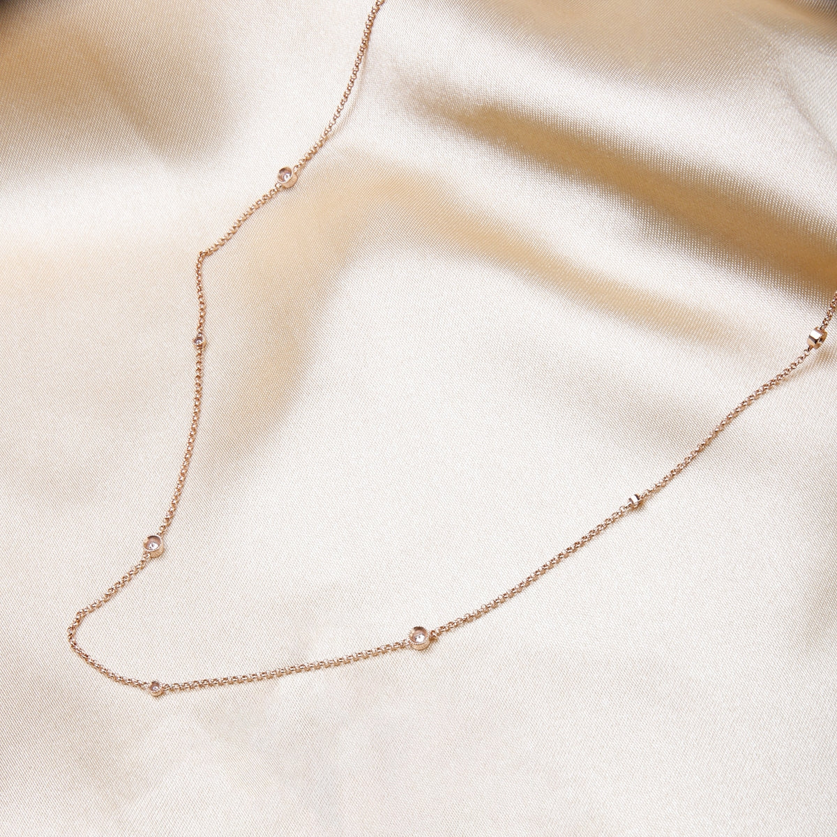 Bezel Diamond Chain Necklace, meticulously crafted a timeless piece that radiates elegance. 