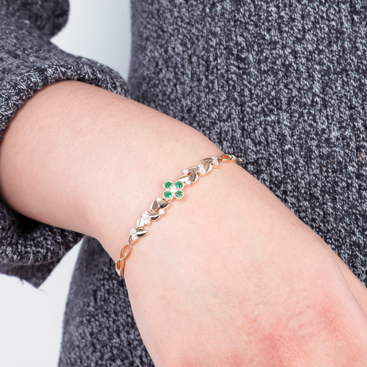 Floral Clover Bangle
