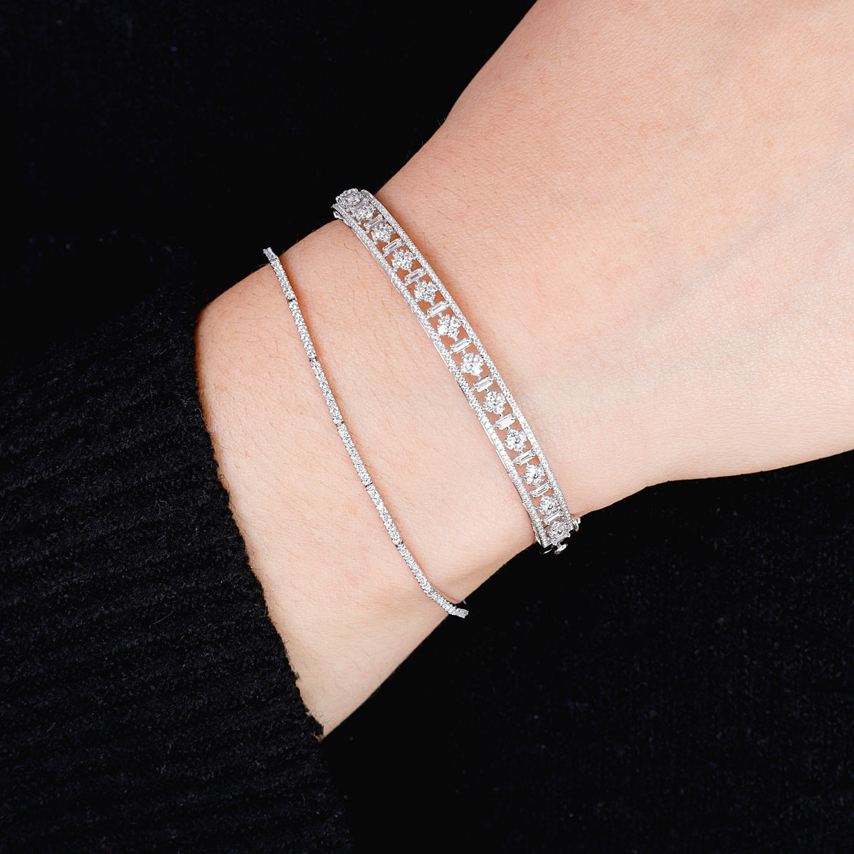 Clover & Baguette Bangle