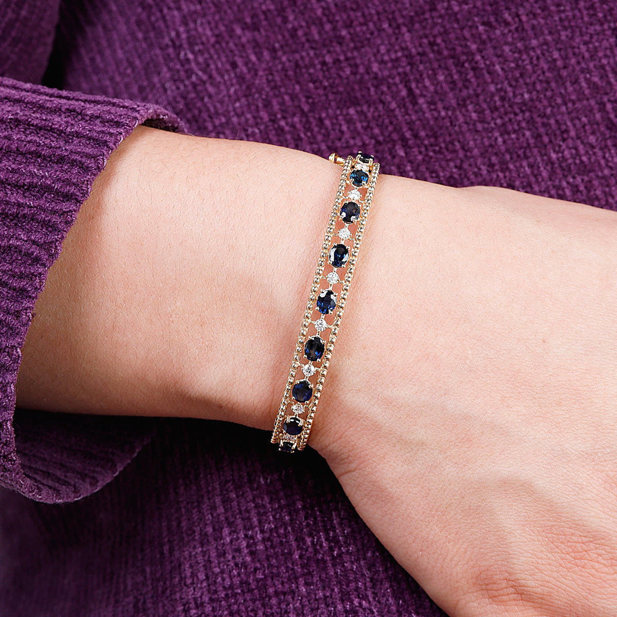 Elegant Oval Bangle