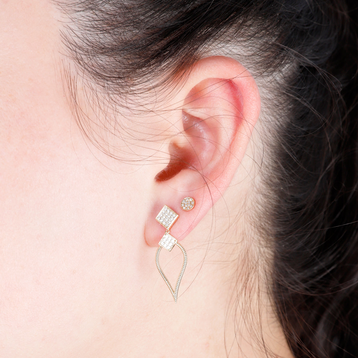Vintage Gilded Teardrop Earring
