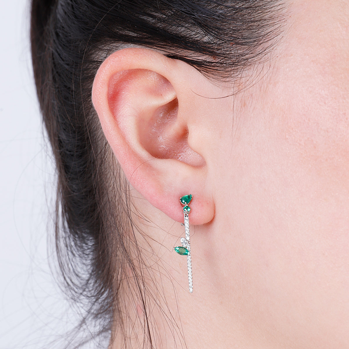 Gilded Vine Bar Earring