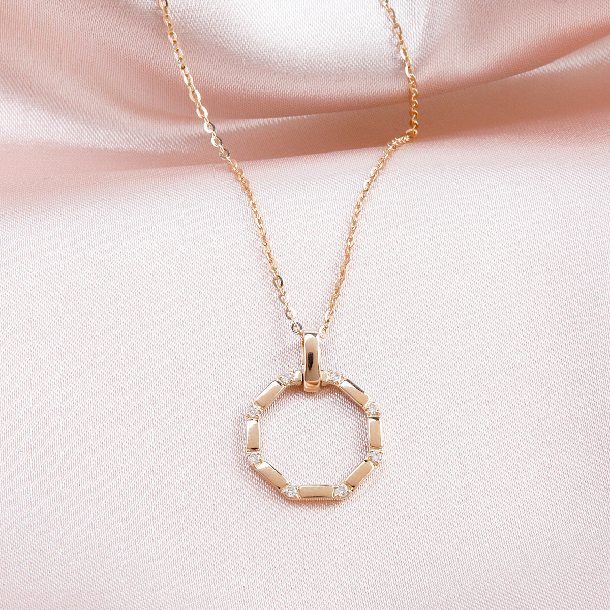 Amour Eternity Necklace