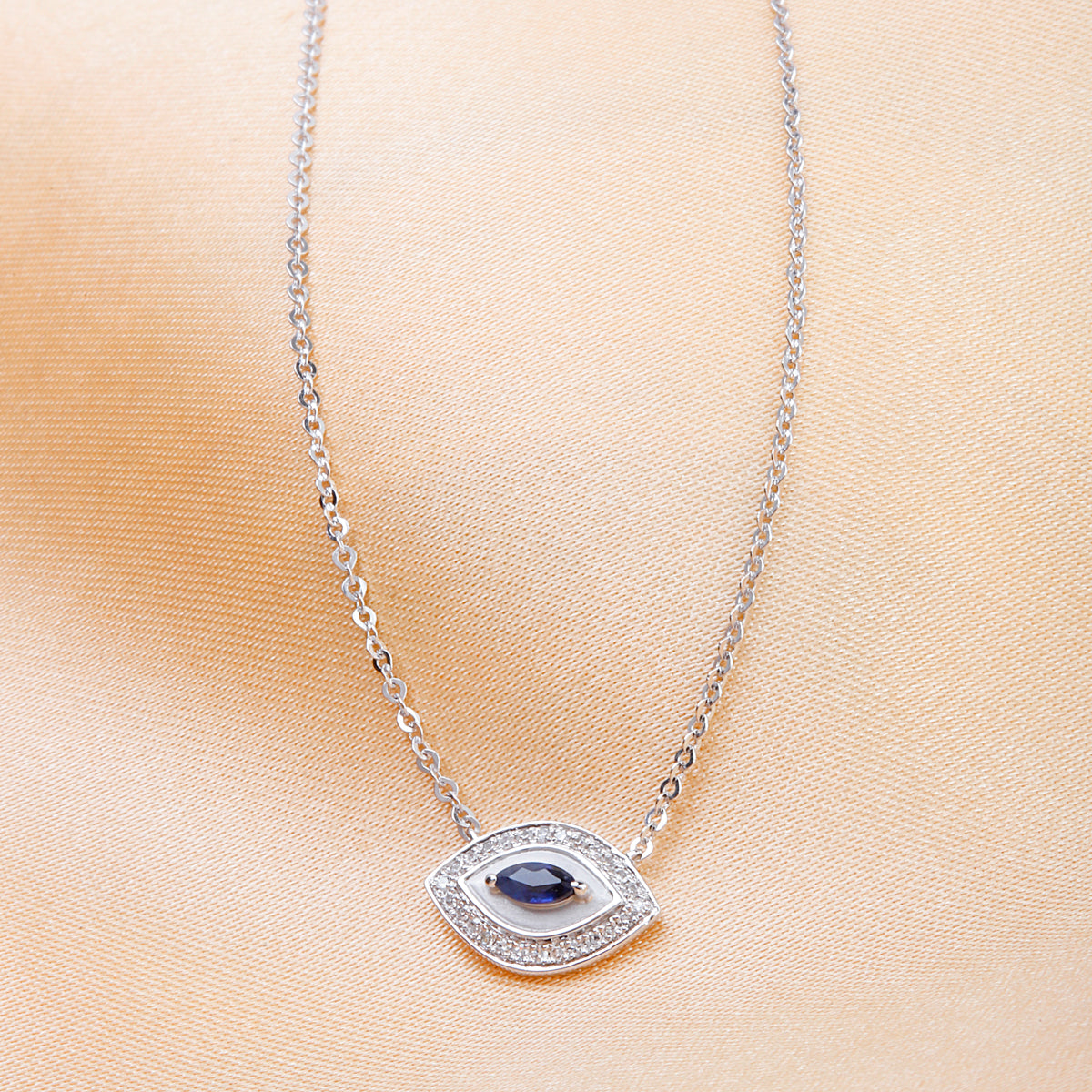 Marquise Gaze Necklace