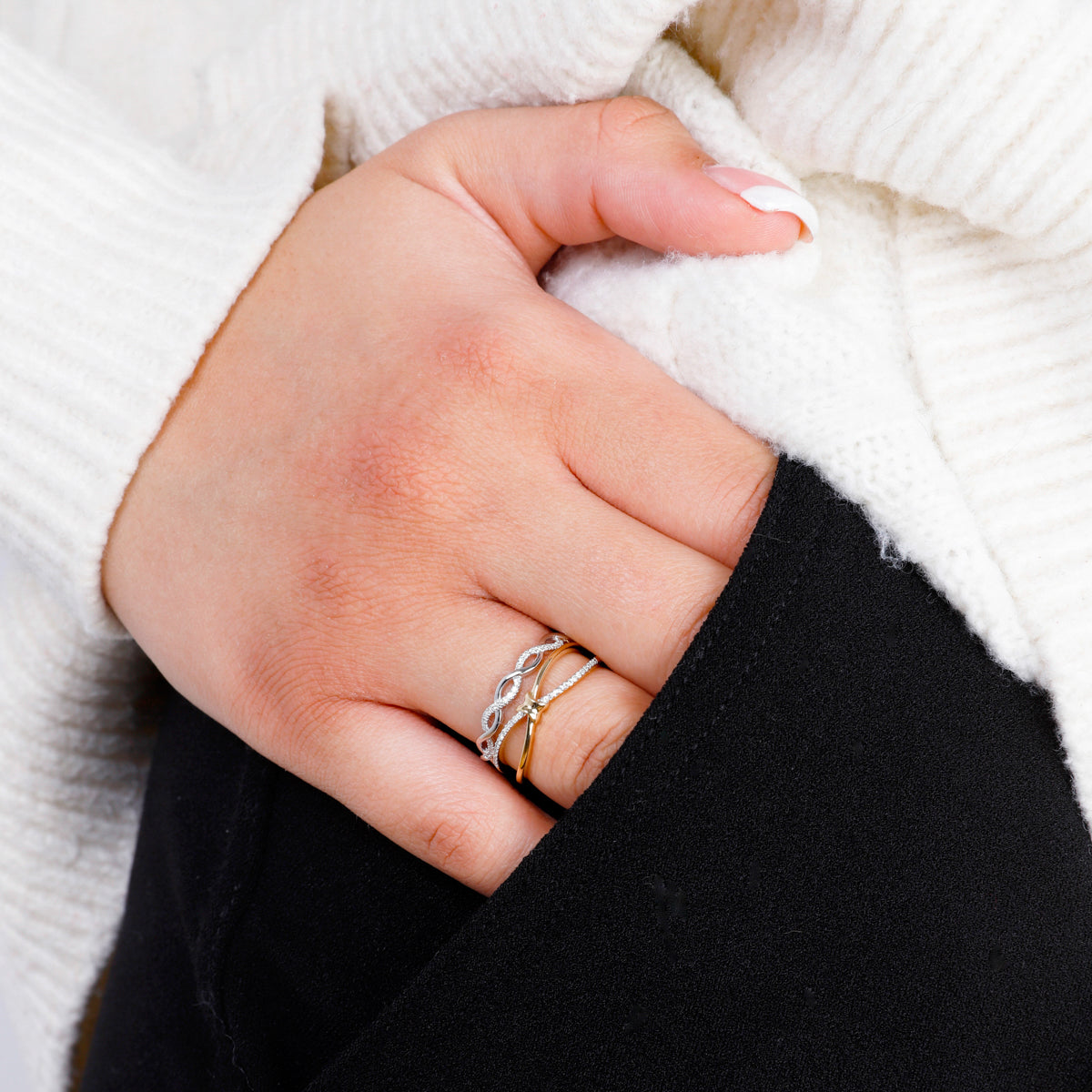 Knot Embrace Ring