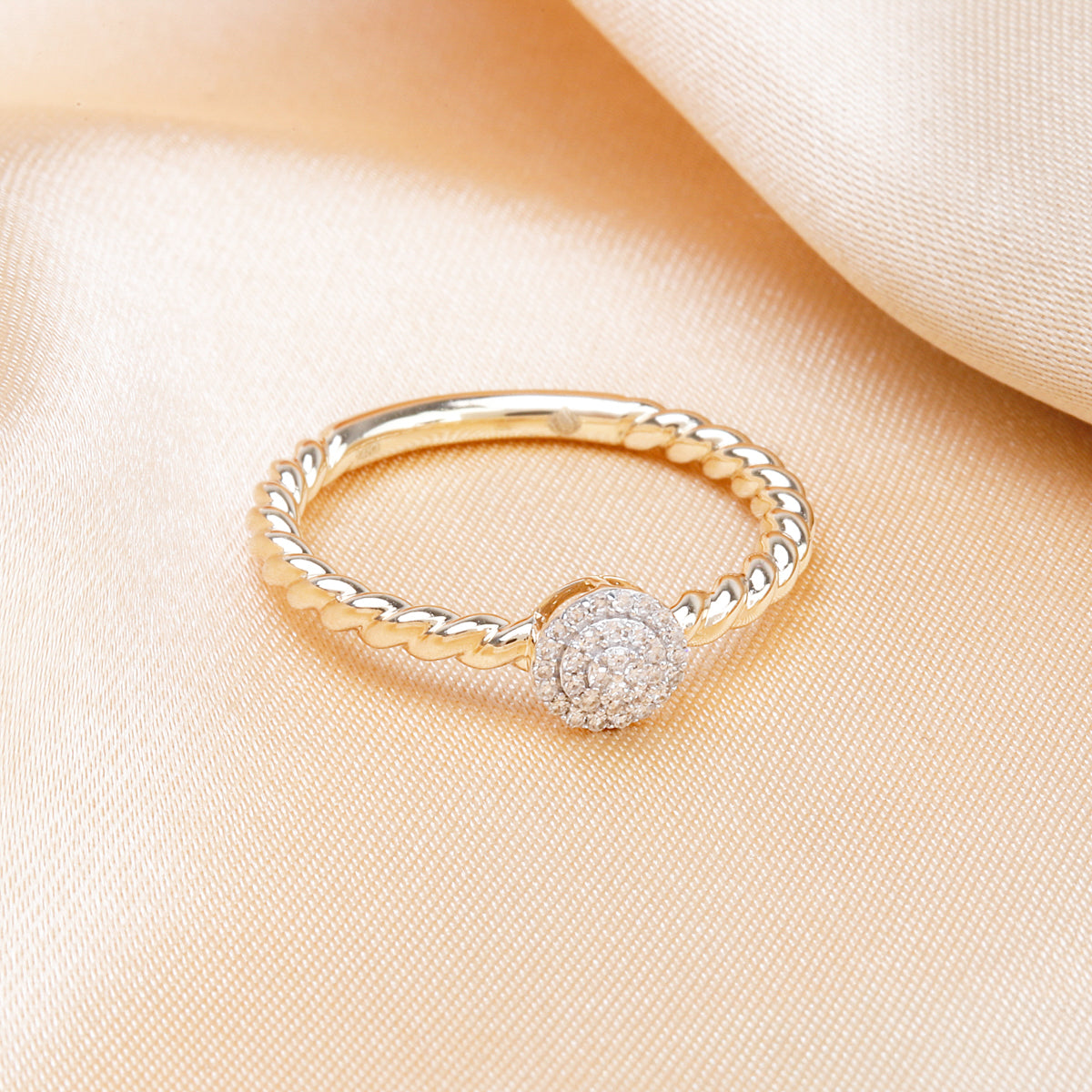 Twisted Round Pave Ring