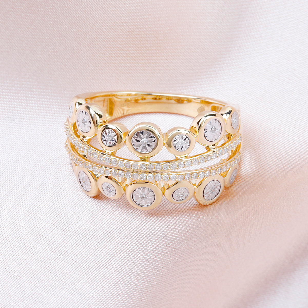 Bubble and Diamond Row Ring