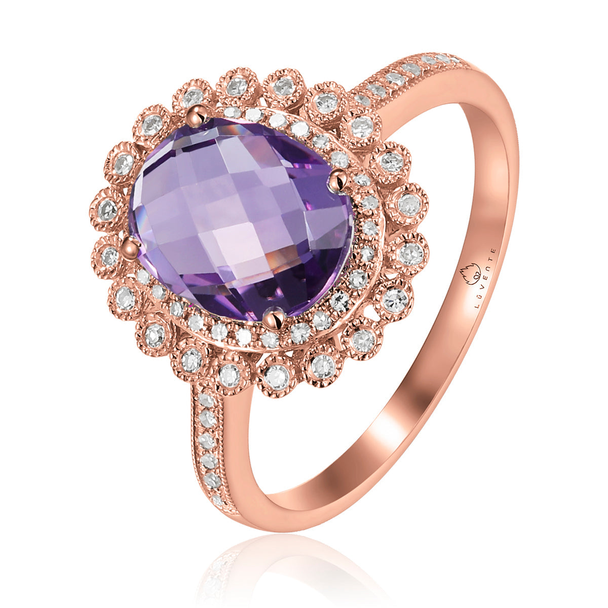 Intricately carved floral patterns and gemstones in the center adds to the ring's luxurious aura. 