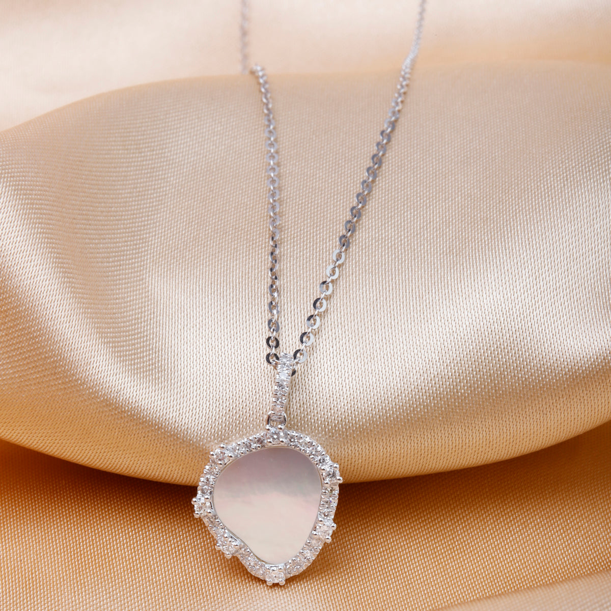 Mother of Pearl Stone Necklace