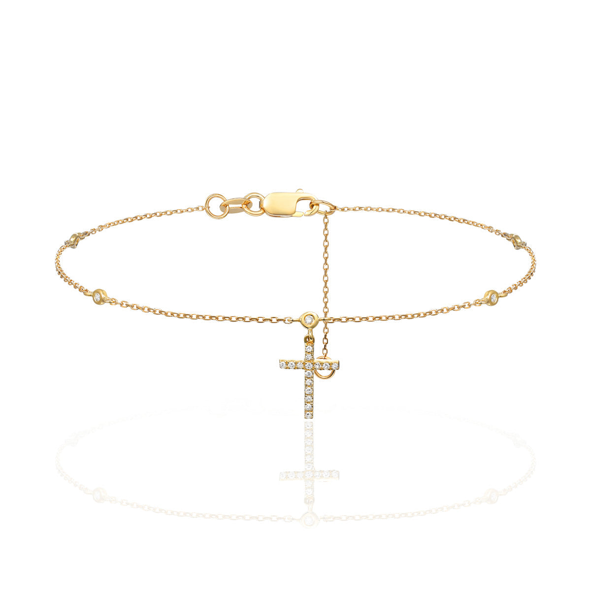 Classic pairing of a gold cross and rosary beads perfect for everyday. 