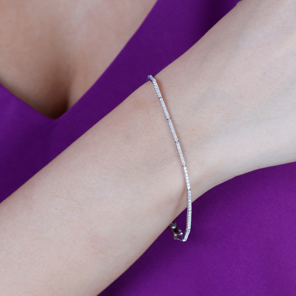 Sleek Bar Link Bracelet