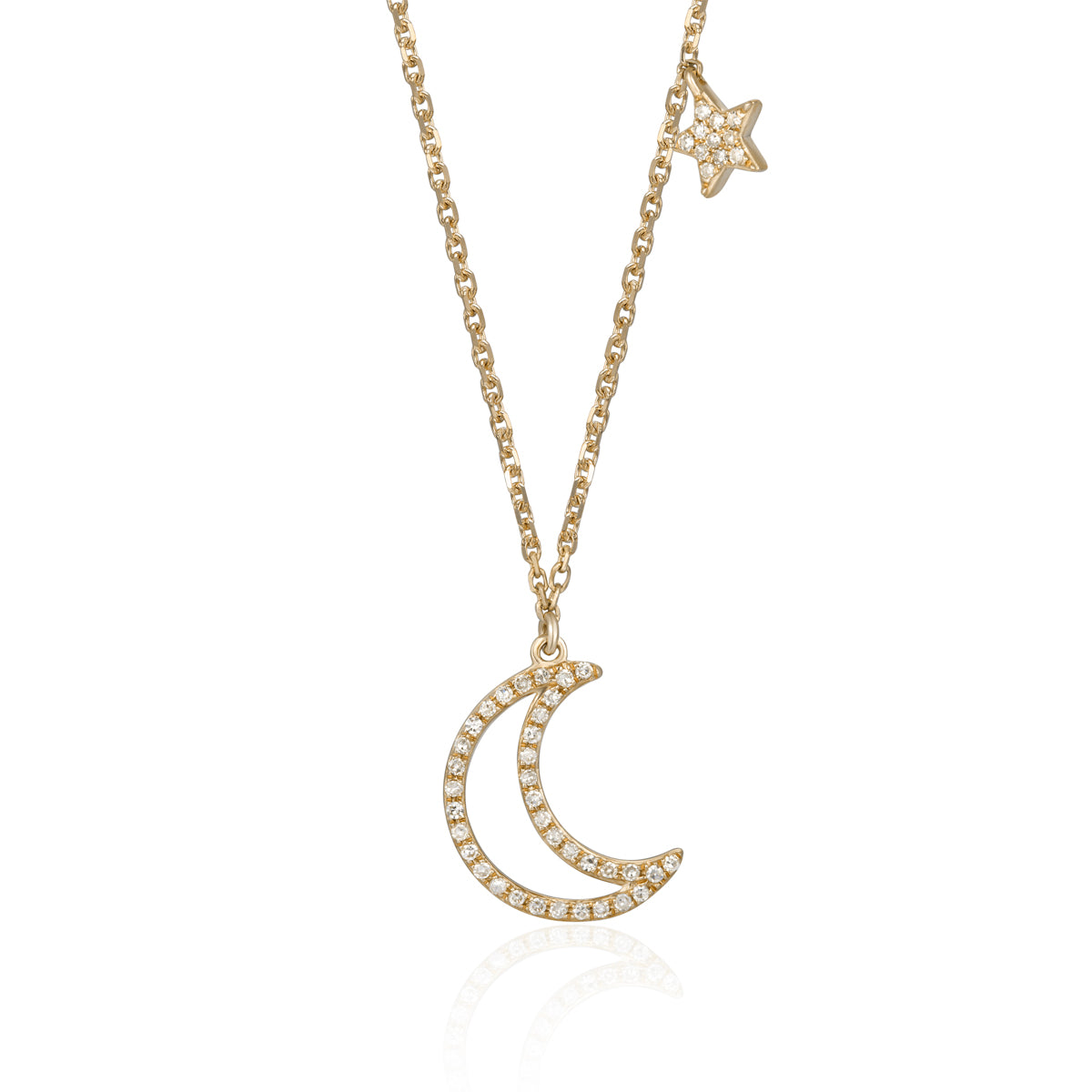 Handcrafted with an intricate crescent and star embellished with diamonds, create a majestic aura