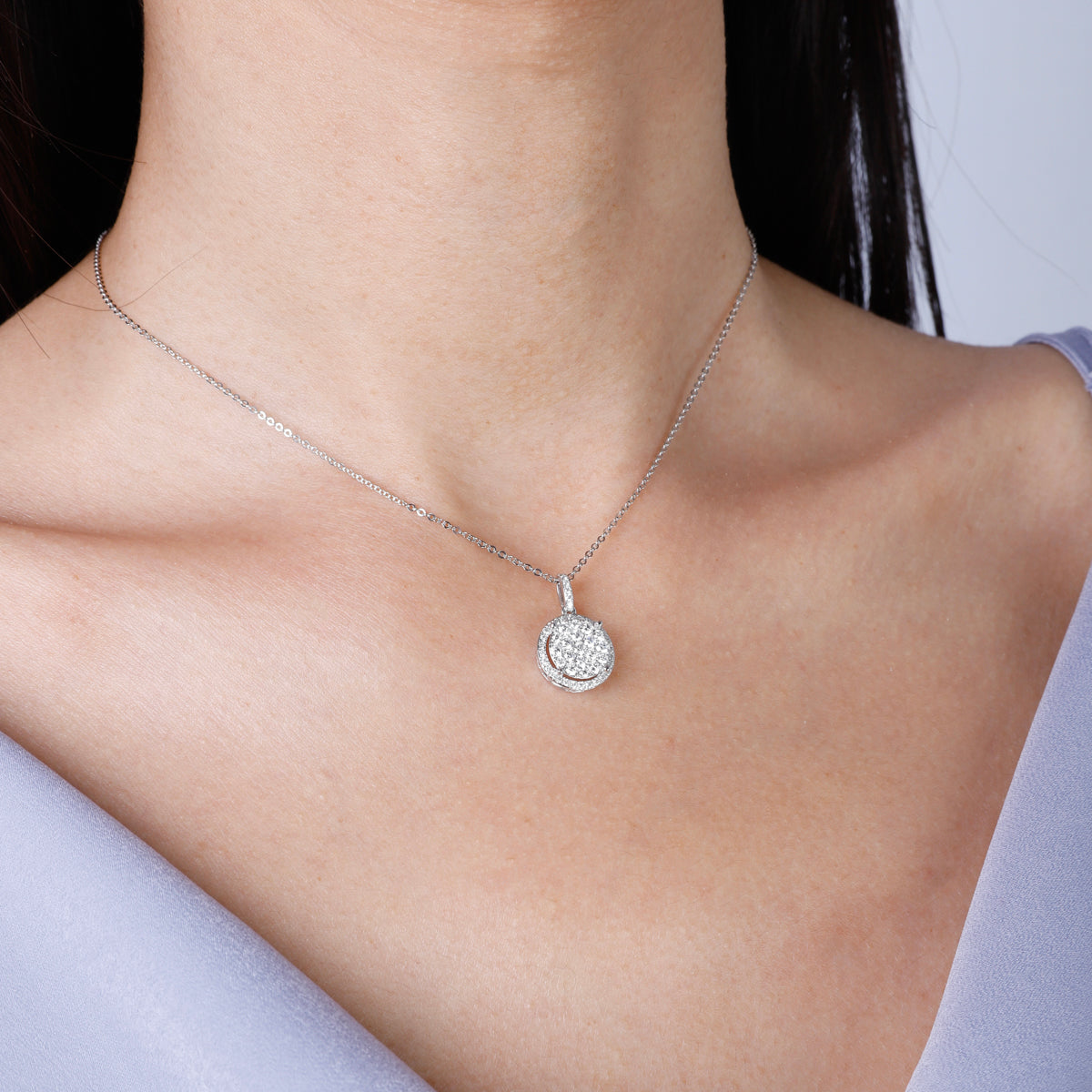 Round Halo Necklace