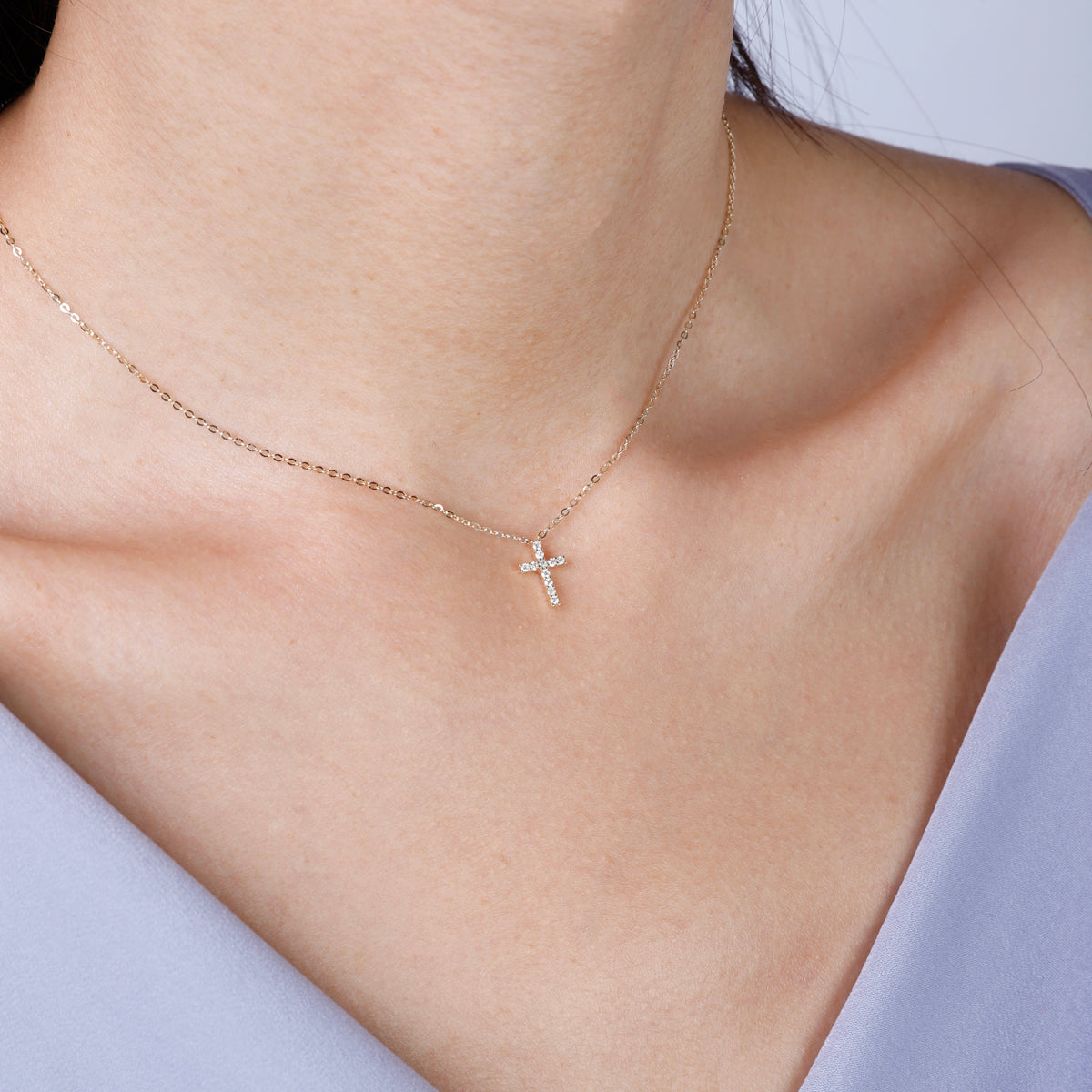 Prong Diamond Cross
