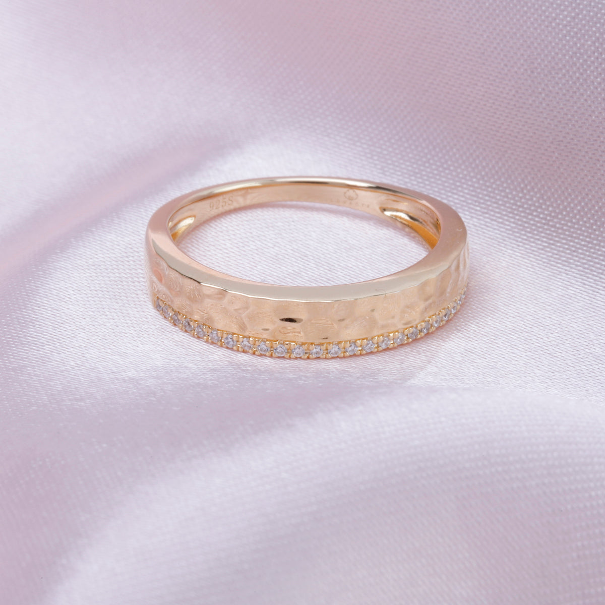 Sophisticated Twin Ring