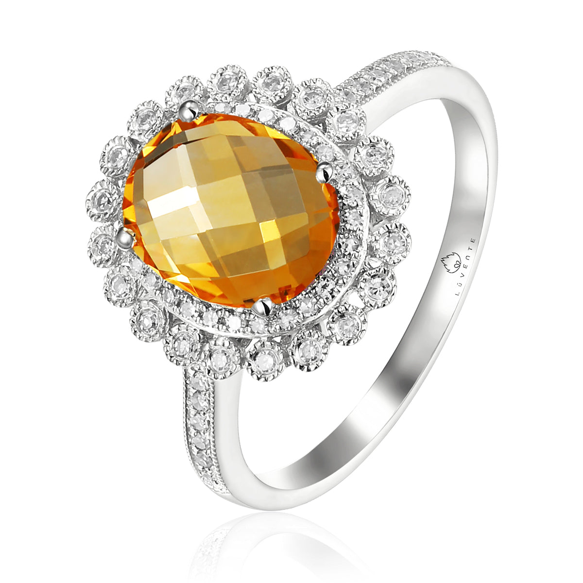 Intricately carved floral patterns and gemstones in the center adds to the ring's luxurious aura. 