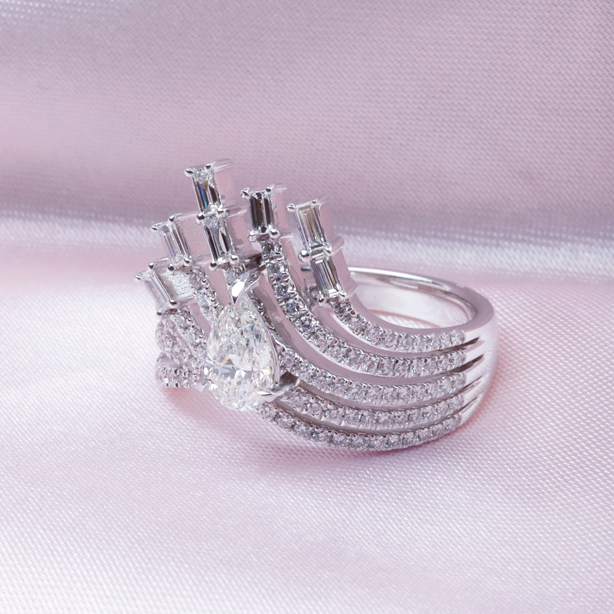 Statement Pear-shaped Diamond Ring
