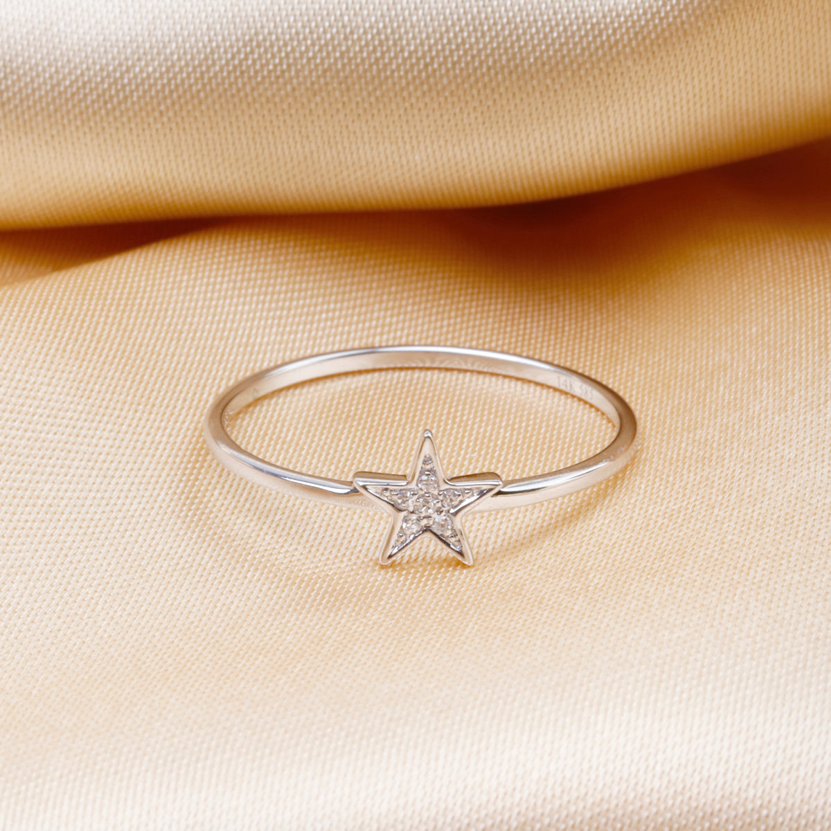 Dainty Star Diamond Ring