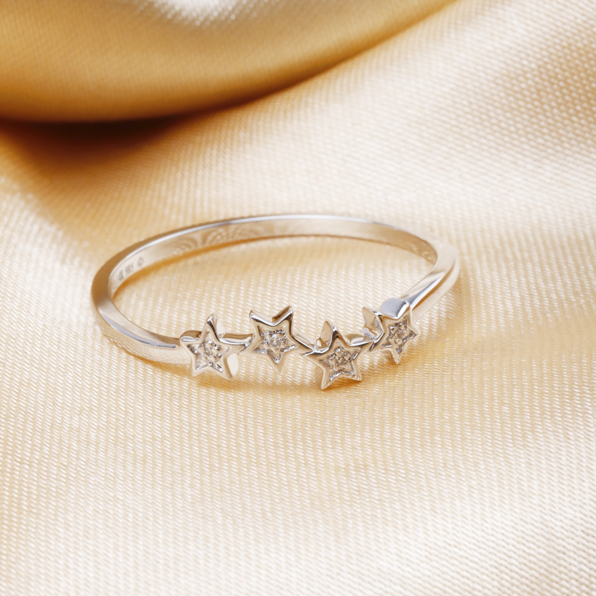 Delicate Stars Diamond Ring