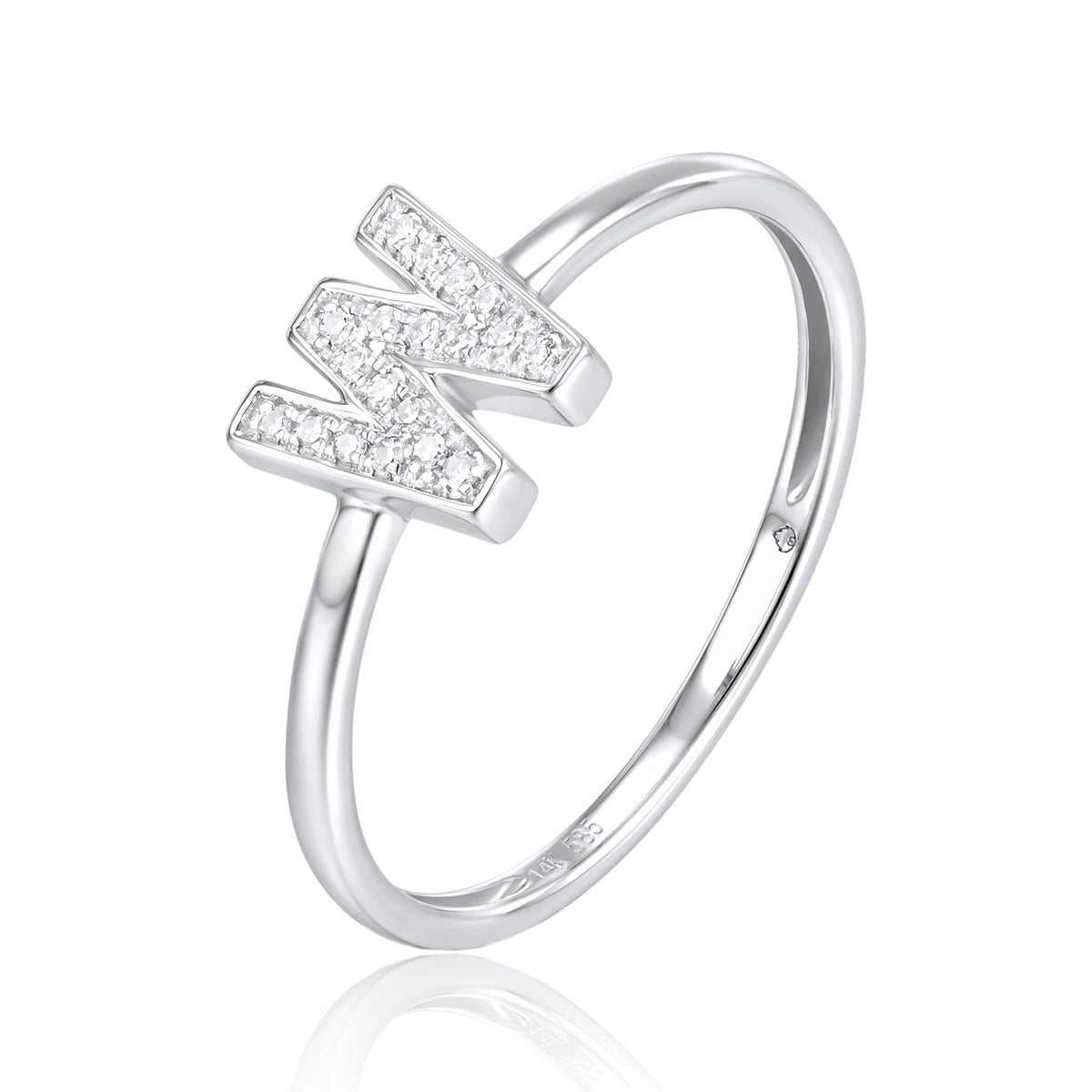 Block Initial Ring blends trends and timeless allure, making a distinct personalized statement.