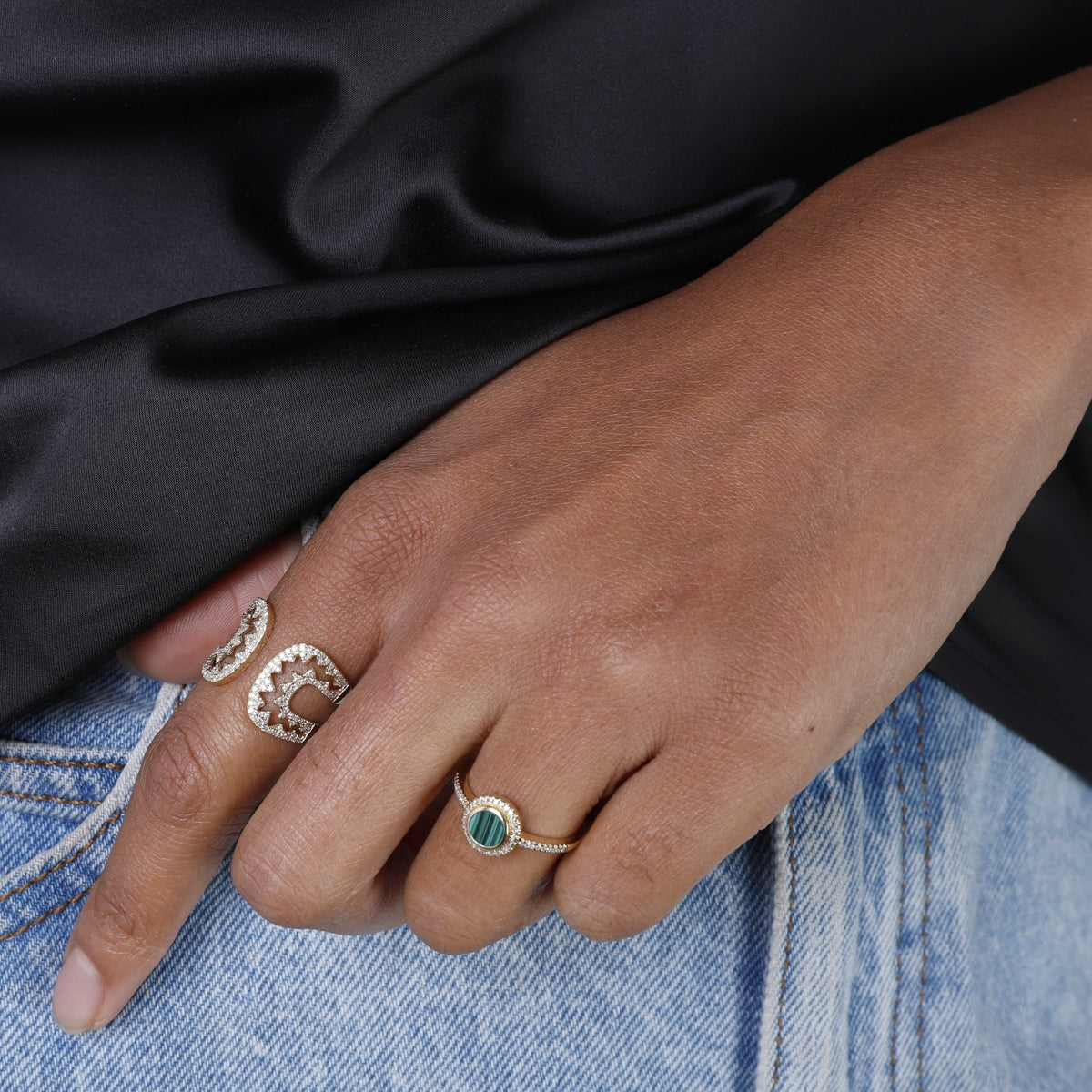 Perfect balance of contemporary & sophistication with geometric open design. Embezzled with diamonds