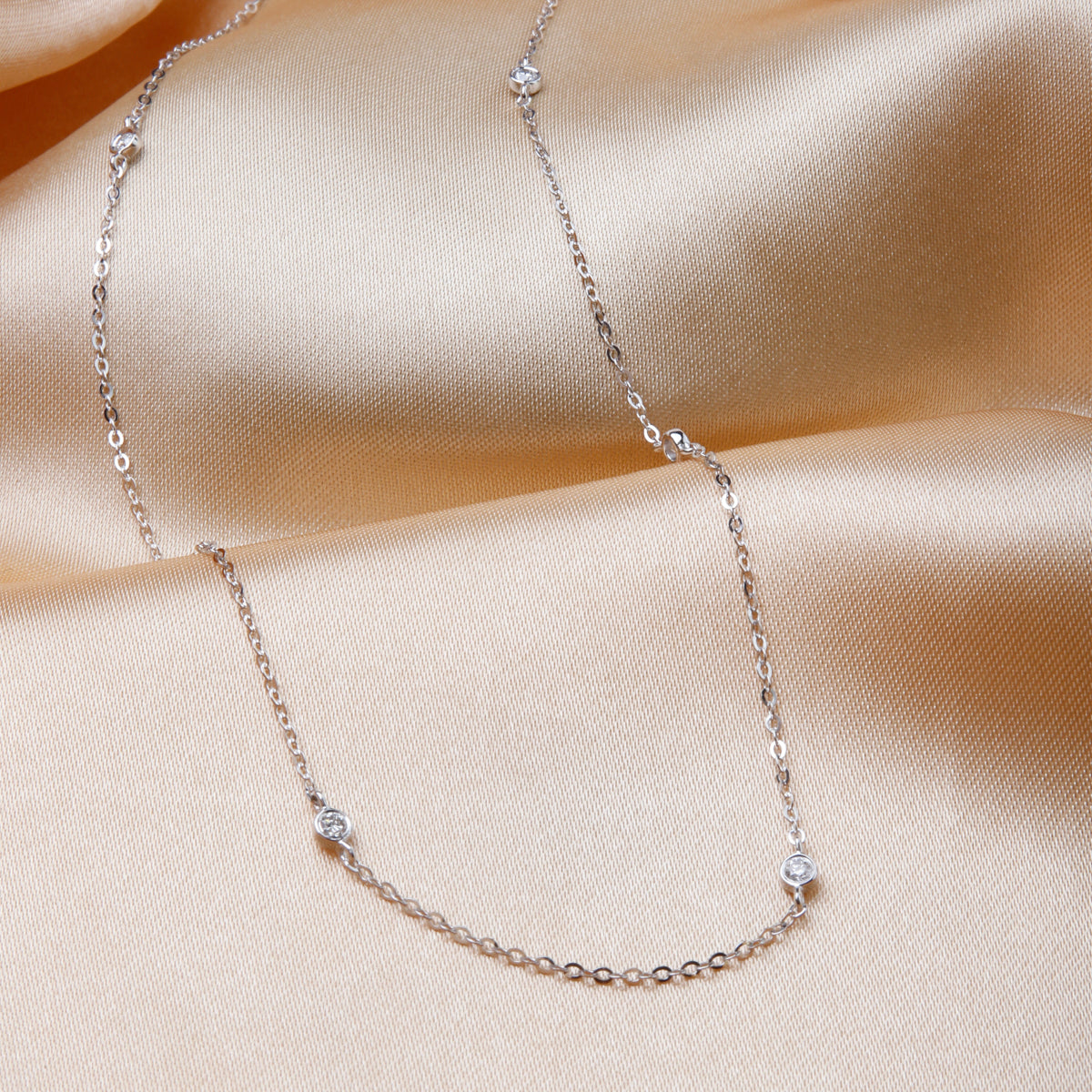 Beaded diamond made to adorn the neck of the most discerning wearer. Refined elegance in a necklace.