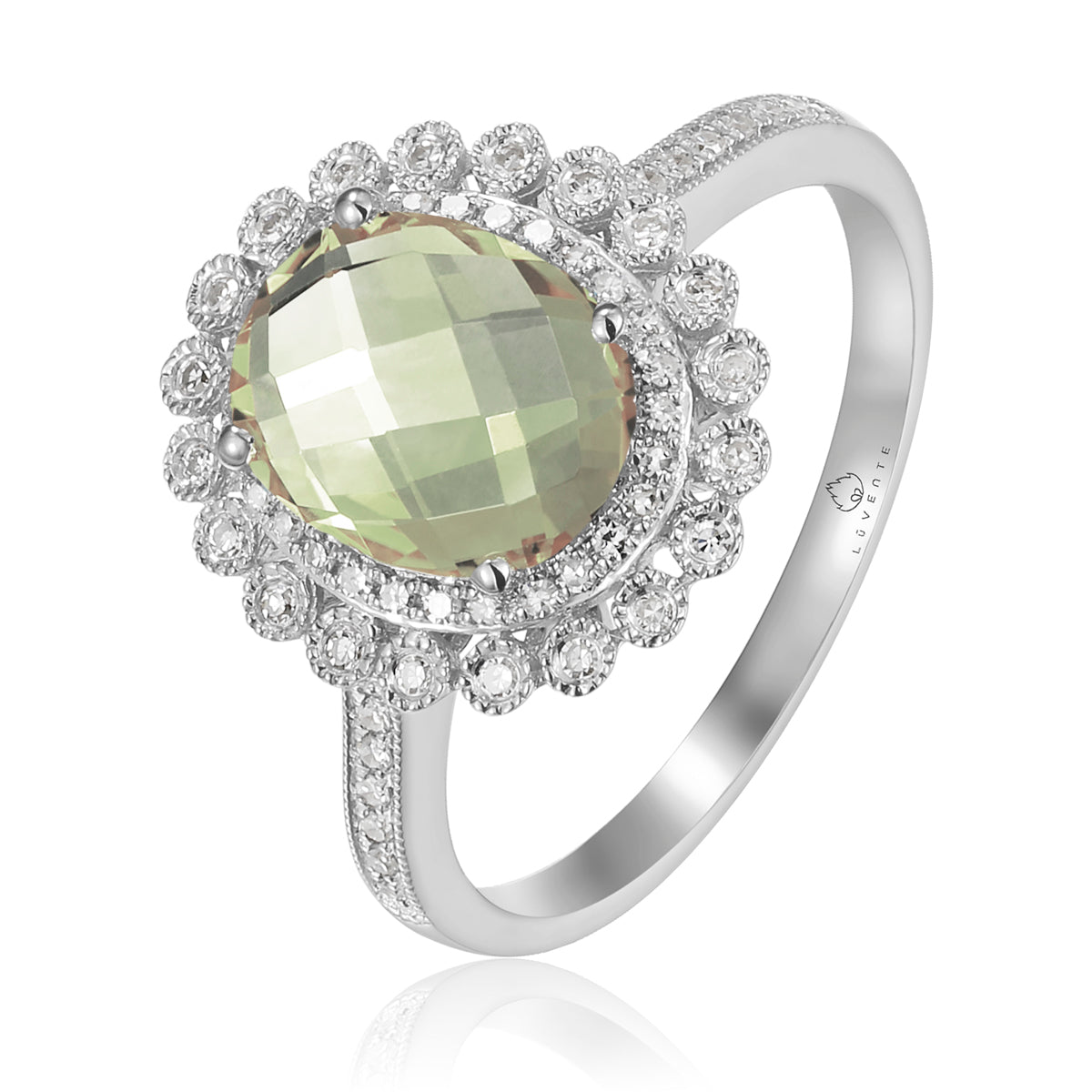 Intricately carved floral patterns and gemstones in the center adds to the ring's luxurious aura. 